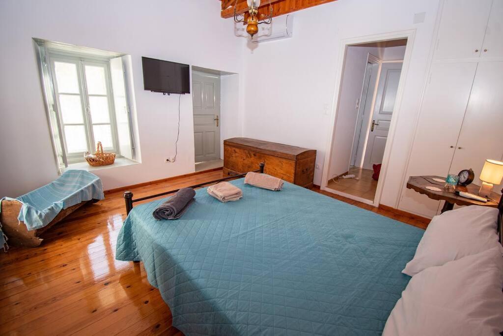 Апартаменти Iolis Loft Hydra Екстер'єр фото